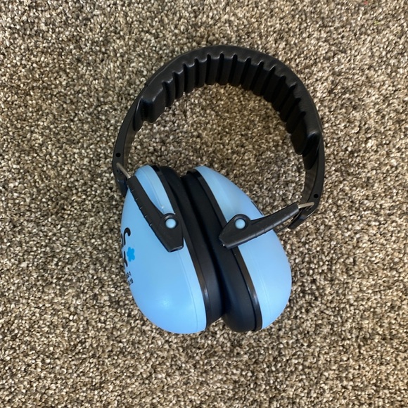 Heartek Kids Earmuffs Hearing Protection - Junior Ear Defenders Ocean Blue - Picture 6 of 8